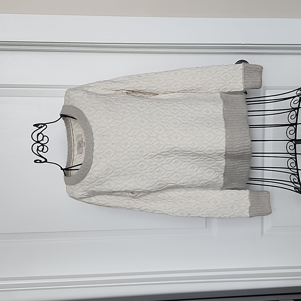 Loft sweater. Off-white/gray.
